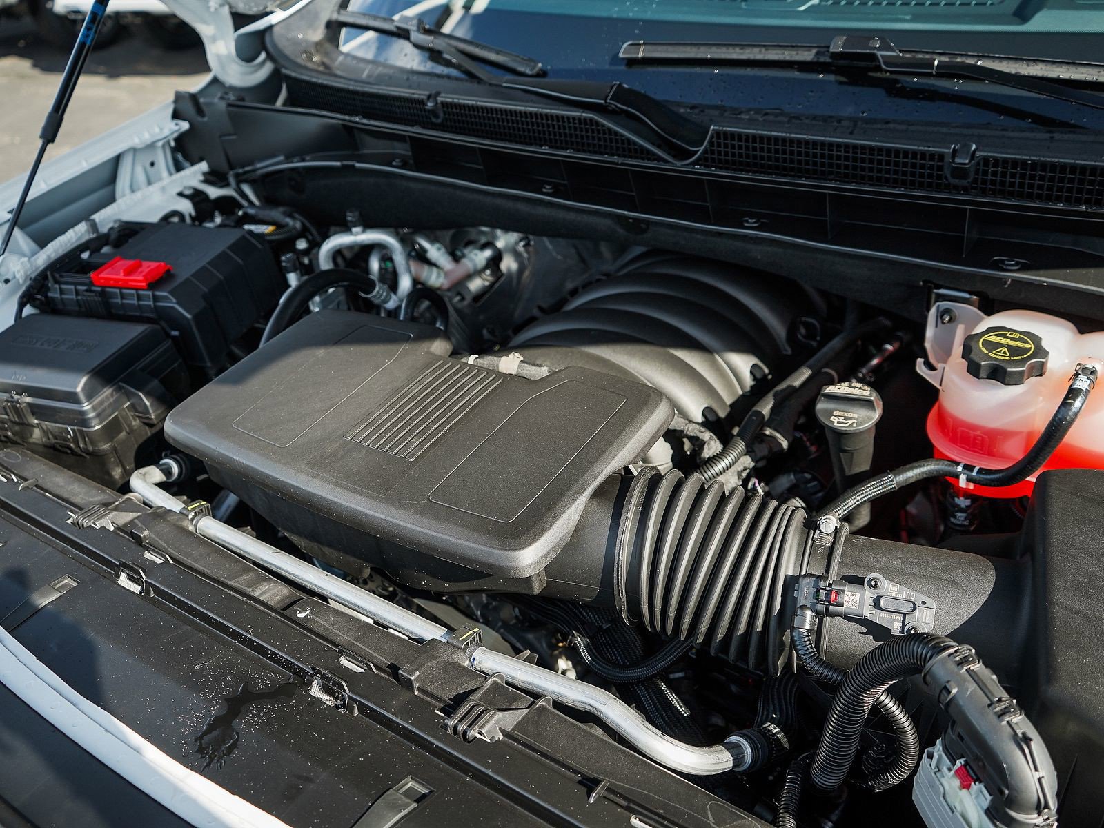 2025 Gmc Yukon Denali photo 2