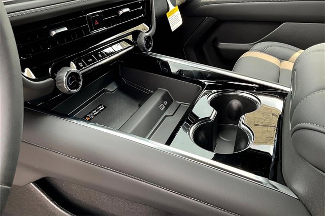 2025 Chevrolet Tahoe LT photo 12