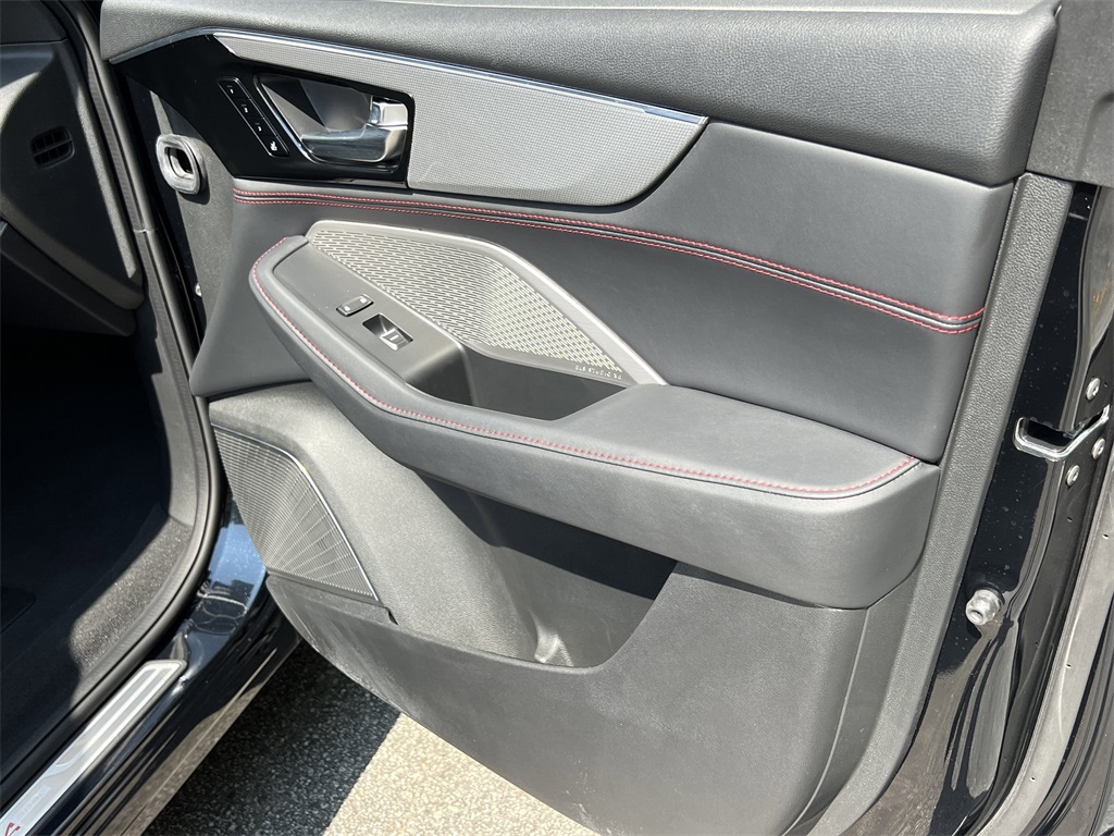 2023 Acura MDX A-Spec SH-AWD photo 12