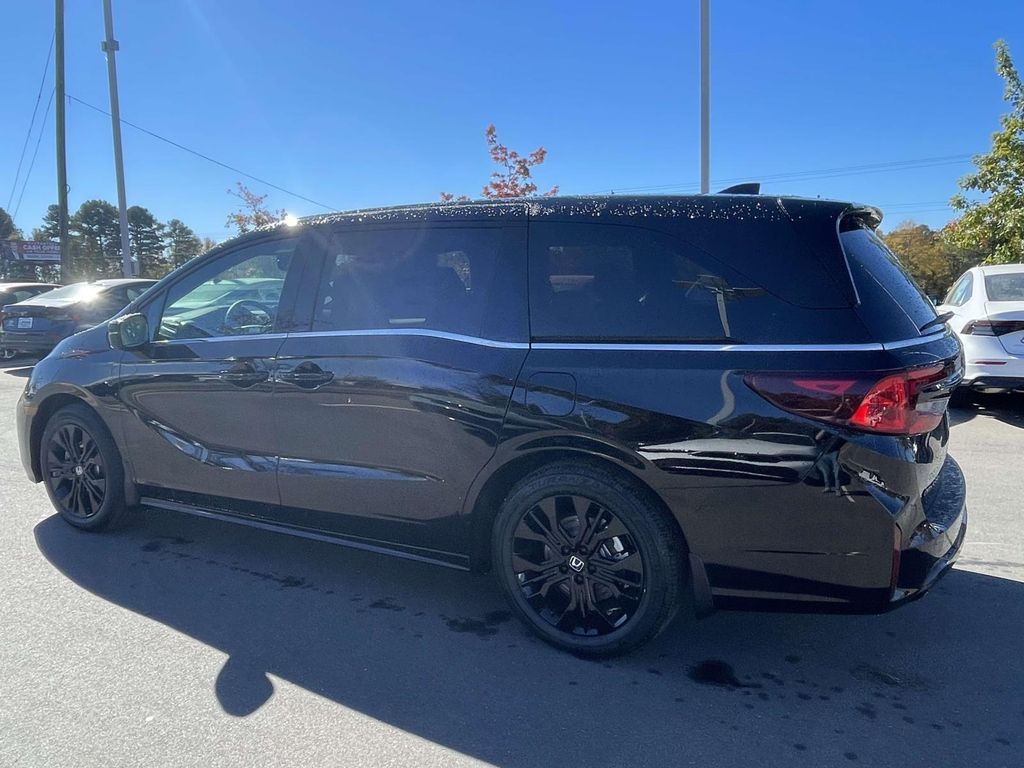 2026 Honda Odyssey photo 4