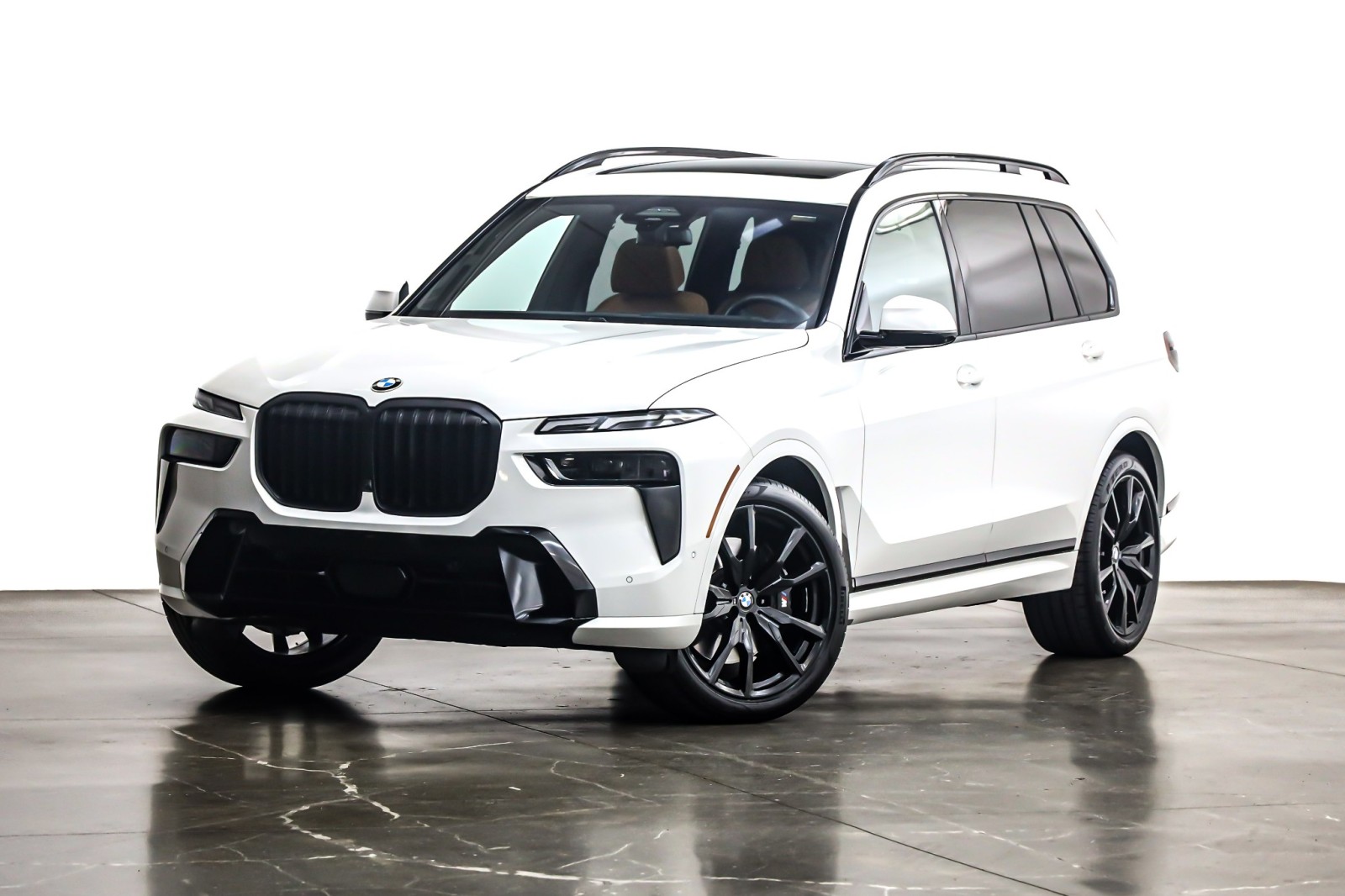 2024 BMW X7 40i's photo