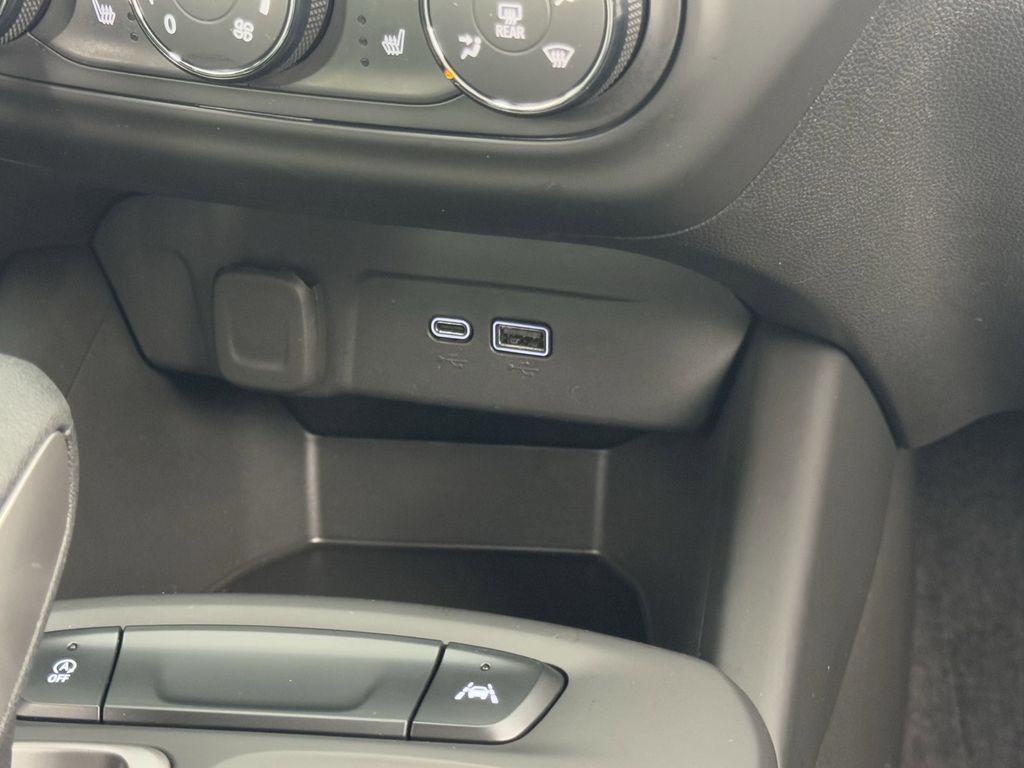 2024 Chevrolet Trax LS photo 27