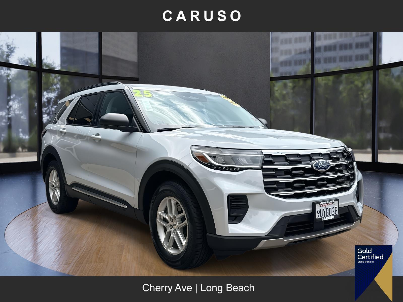 2025 Ford Explorer Active's photo