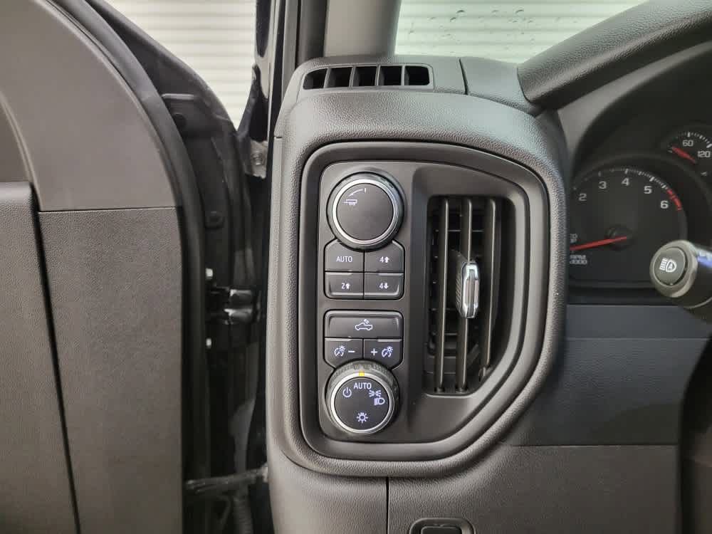 2024 Chevrolet Silverado 1500 Custom Trail Boss photo 15