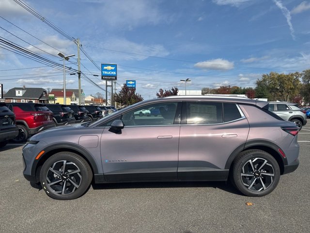 2026 Chevrolet Equinox EV 1LT photo 2