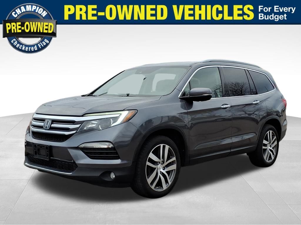 2016 Honda Pilot Touring's photo