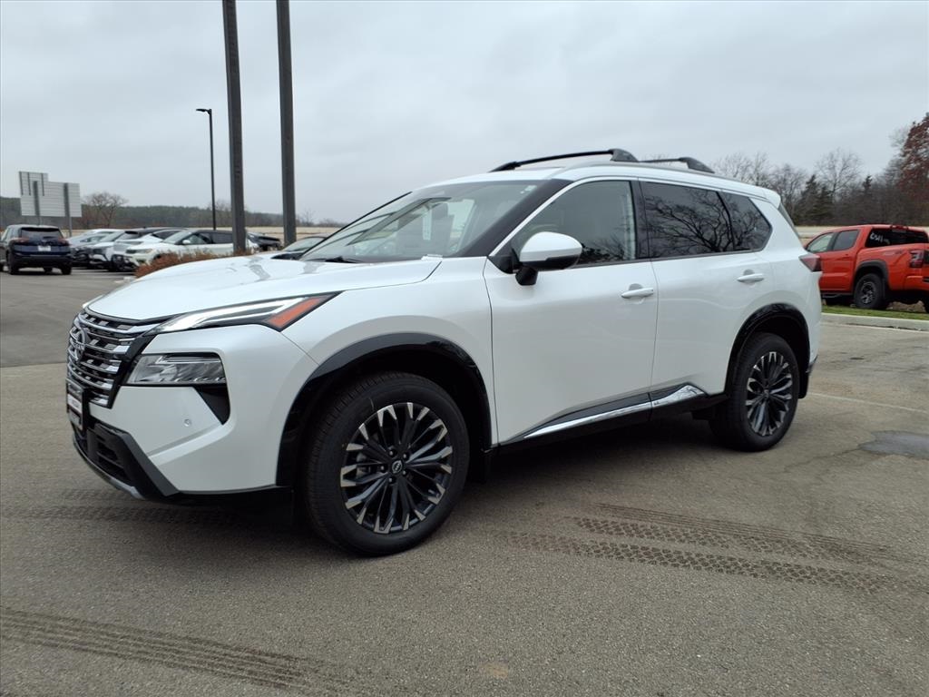 2026 Nissan Rogue Platinum photo 4