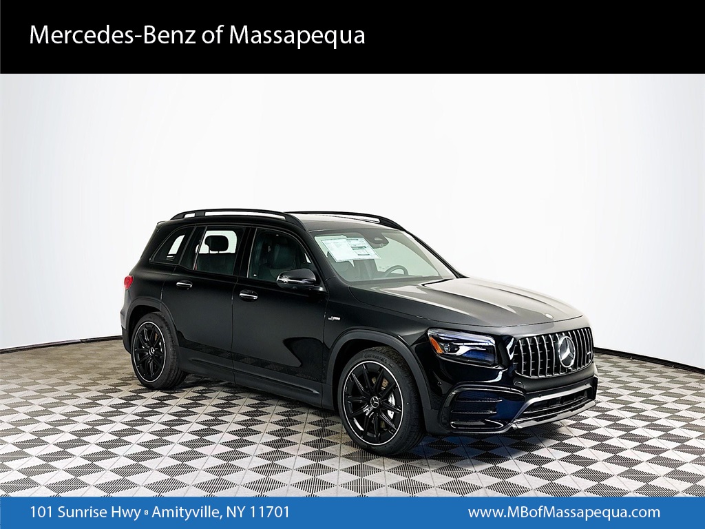 2026 Mercedes-Benz GLB AMG GLB 35's photo