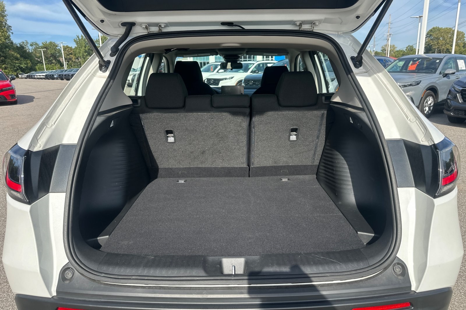 2023 Honda HR-V LX photo 16