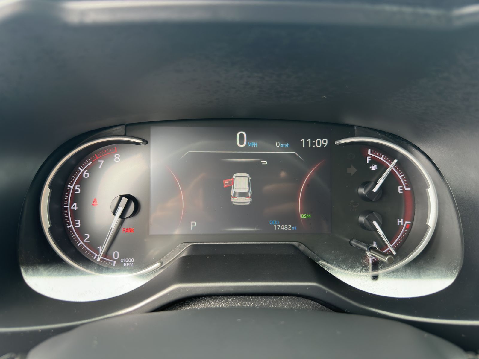 2024 Toyota RAV4 XLE Premium photo 10