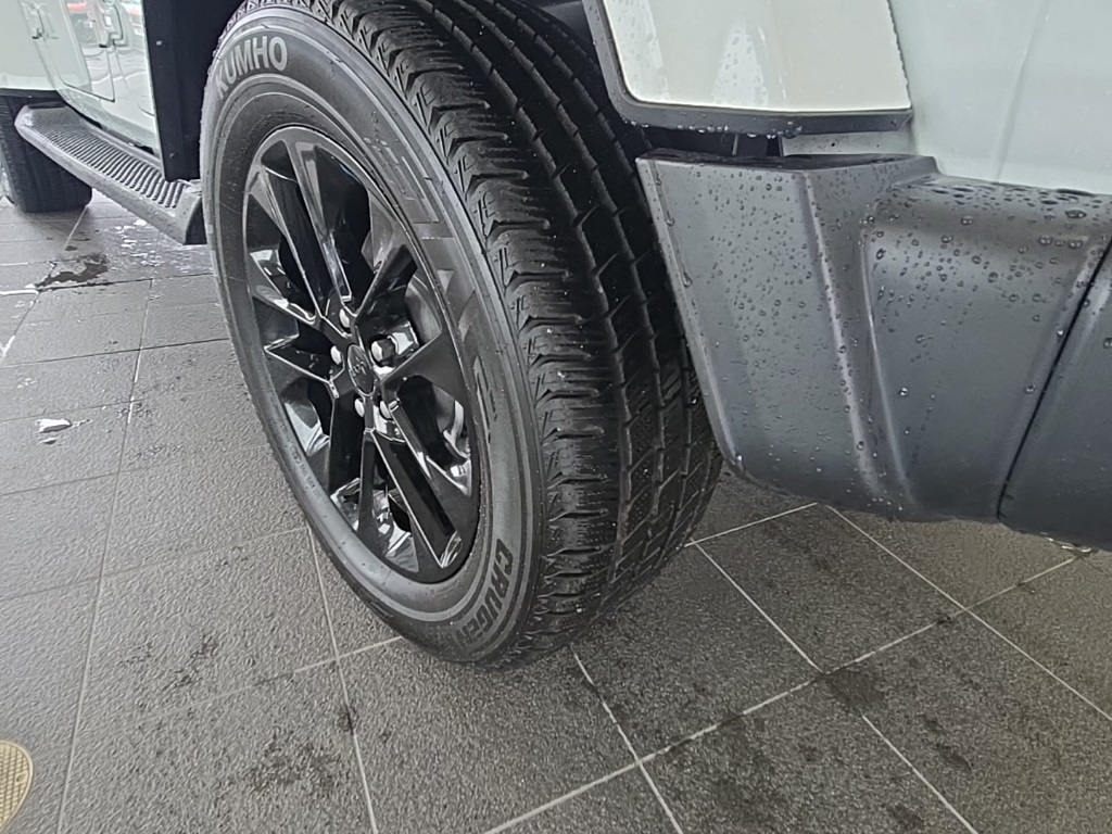 2023 Jeep Wrangler Sahara 4xe photo 12