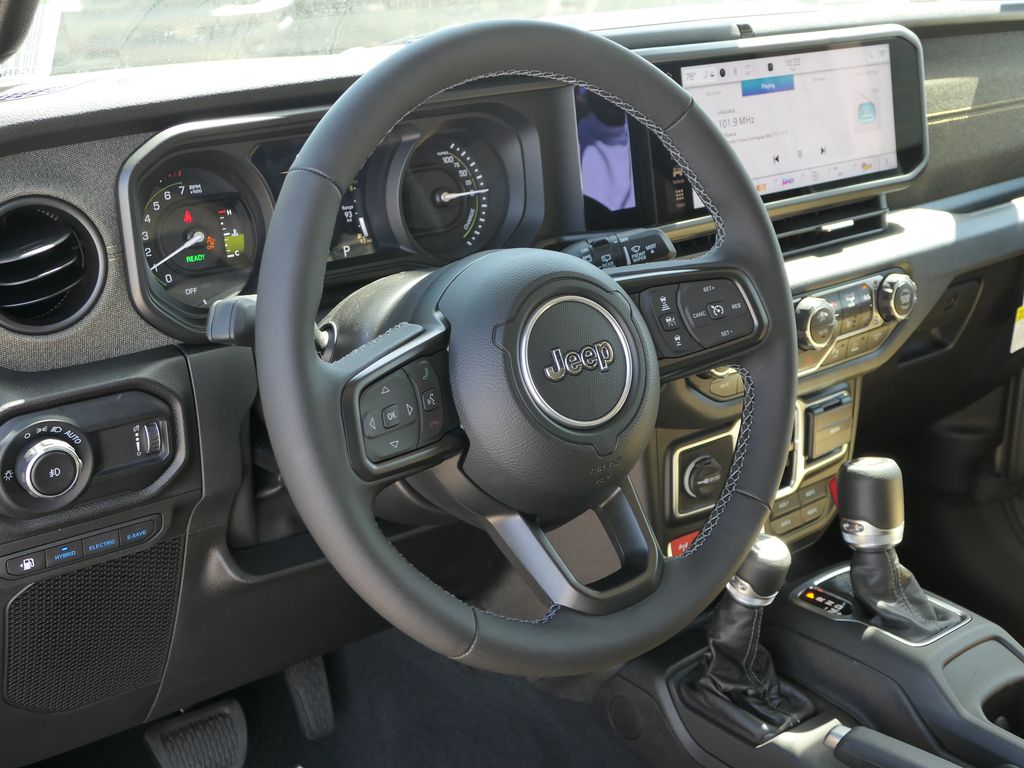 2025 Jeep Wrangler Willys 4xe photo 11