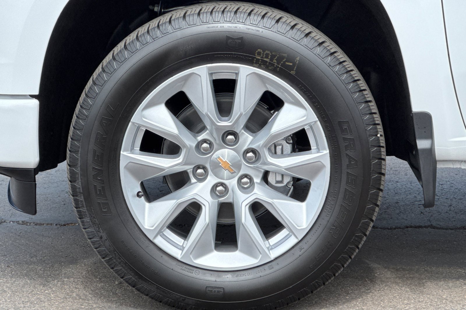 2025 Chevrolet Silverado Custom photo 22