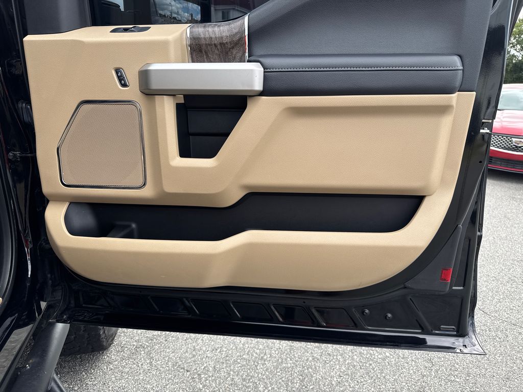 2018 Ford F-250 photo 13