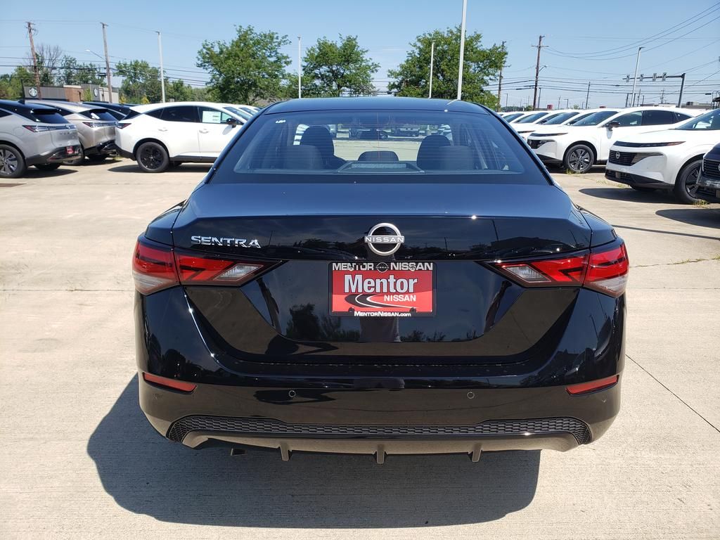 2025 Nissan Sentra S photo 4
