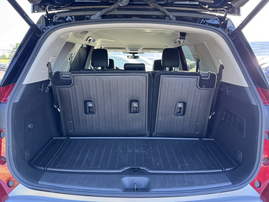 2023 Nissan Pathfinder SL photo 31