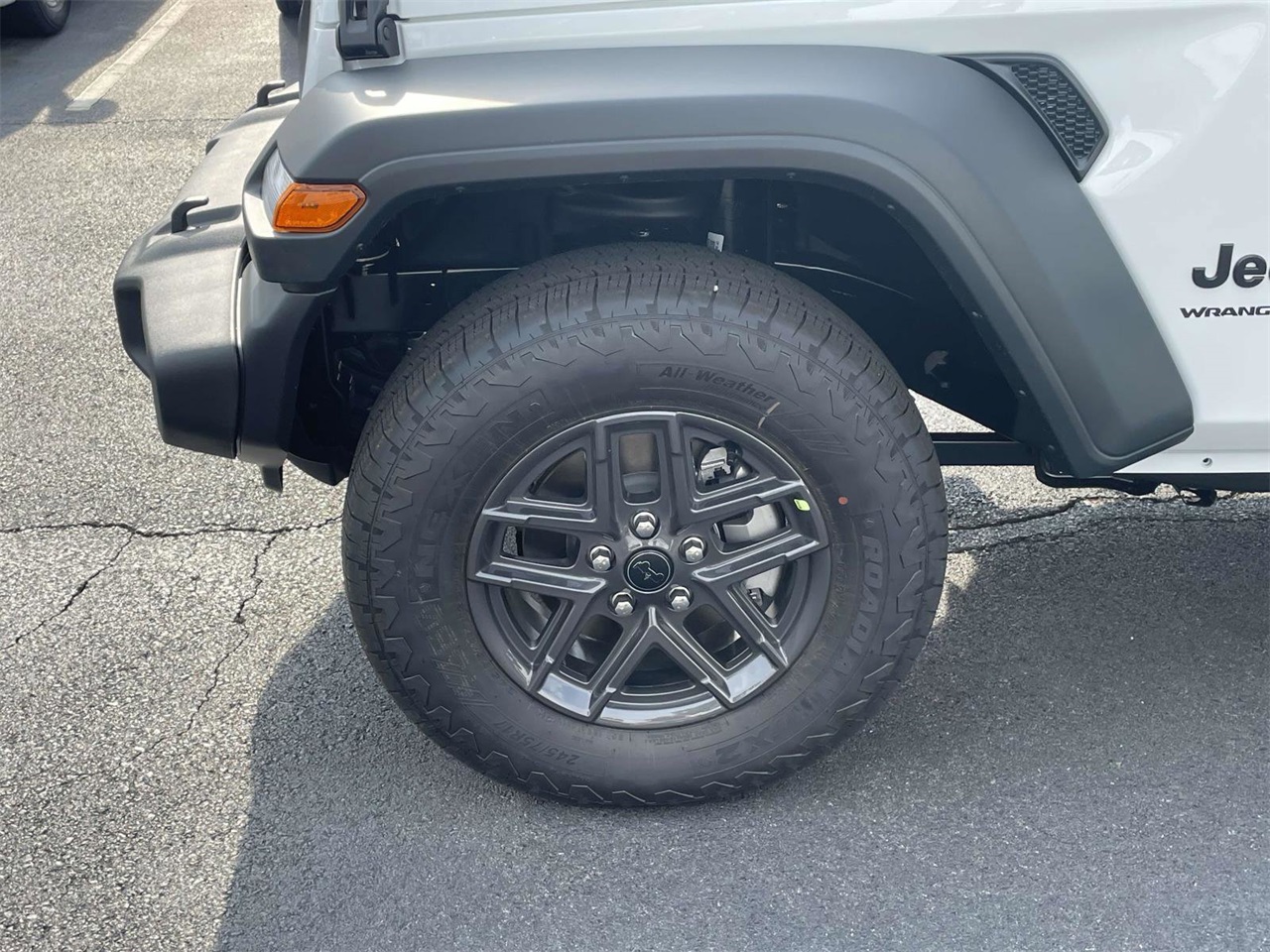 2025 Jeep Wrangler Sport S photo 32
