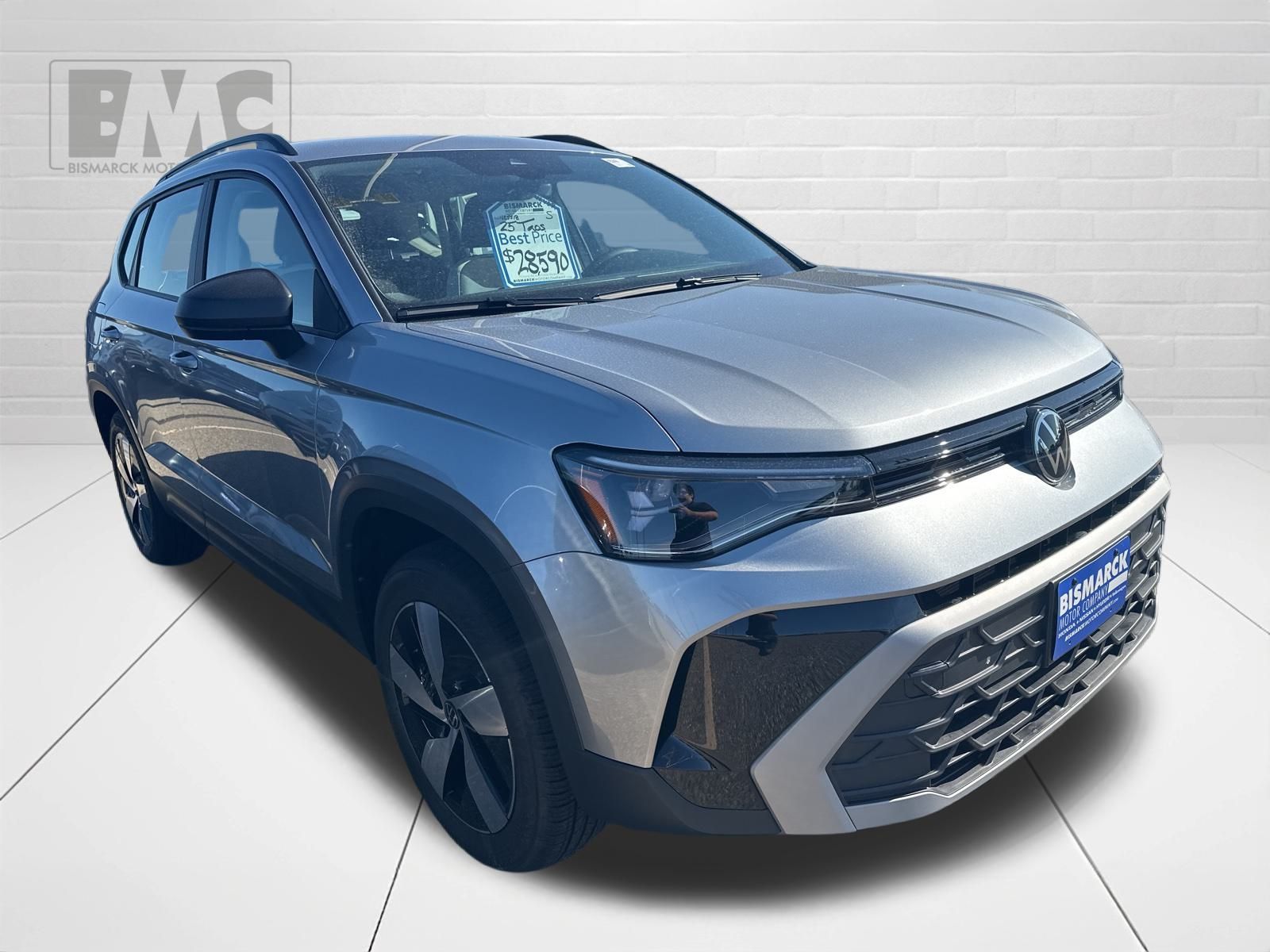 2025 Volkswagen Taos S photo 3