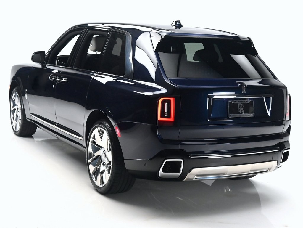 2025 Rolls Royce Cullinan RR photo 2