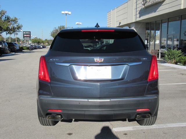 2019 Cadillac XT5 Base photo 2