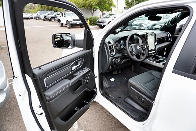 New 2026 Bright White Clear-Coat Exterior Paint RAM Big Horn/Lone Star image 47