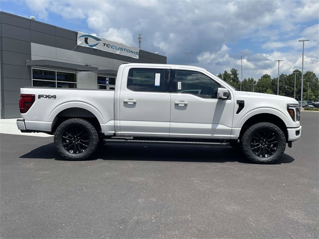 2025 Ford F-150 Lariat photo 3