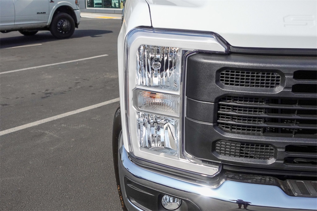 2025 Ford F-250 XL photo 3