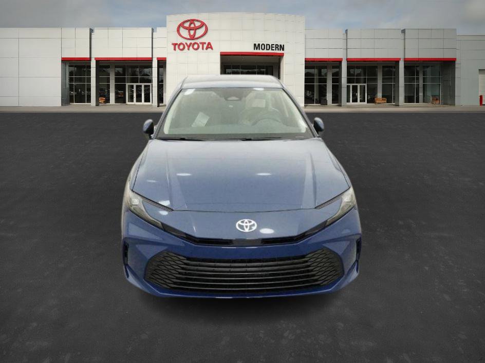 2025 Toyota Camry LE photo 2
