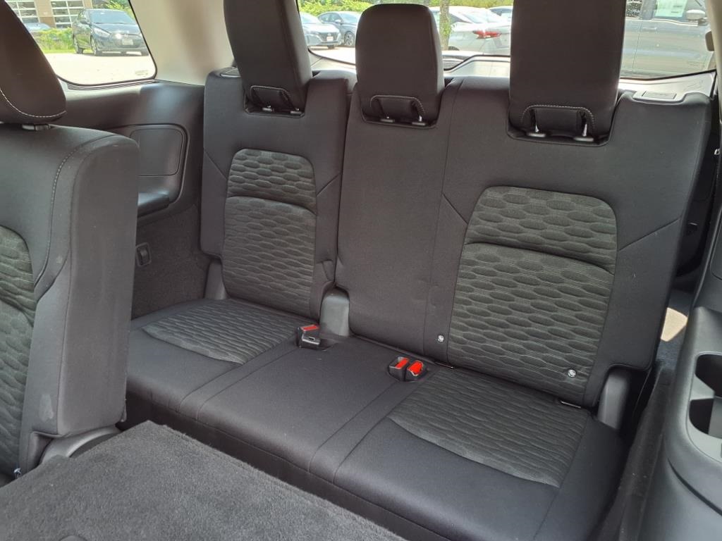 2023 Nissan Pathfinder SV photo 21