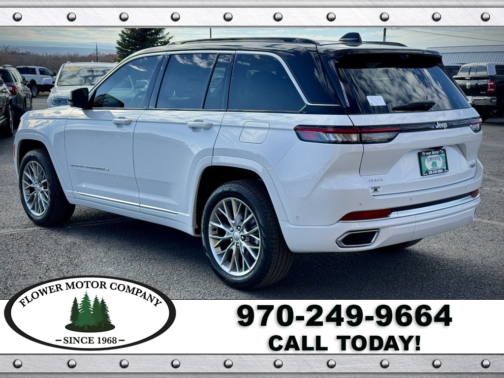2025 Jeep Grand Cherokee Summit photo 2