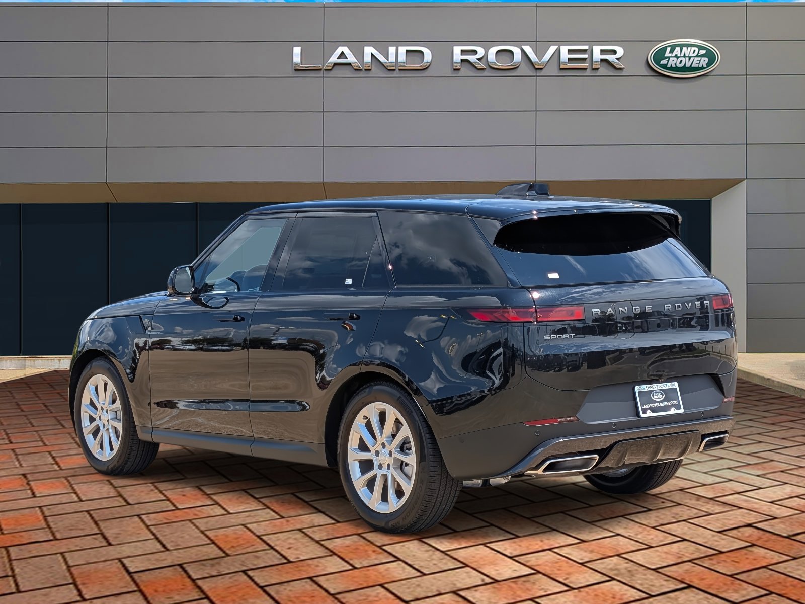 2025 Land Rover Range Rover Sport SE photo 4