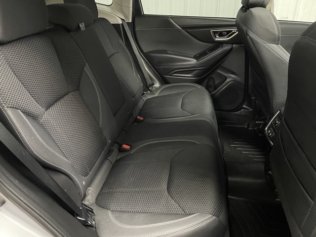 2020 Subaru Forester Premium photo 18
