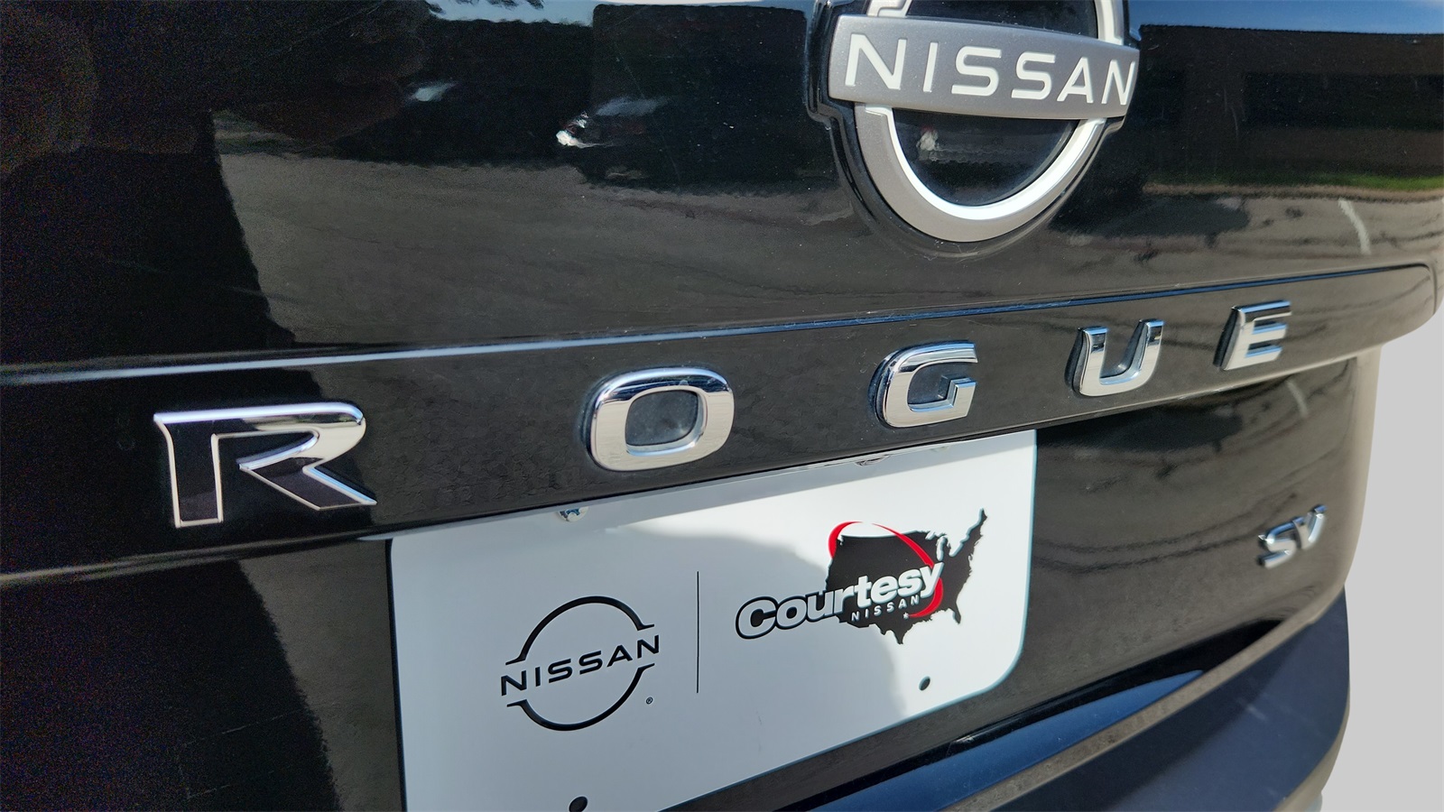 2023 Nissan Rogue SV photo 22