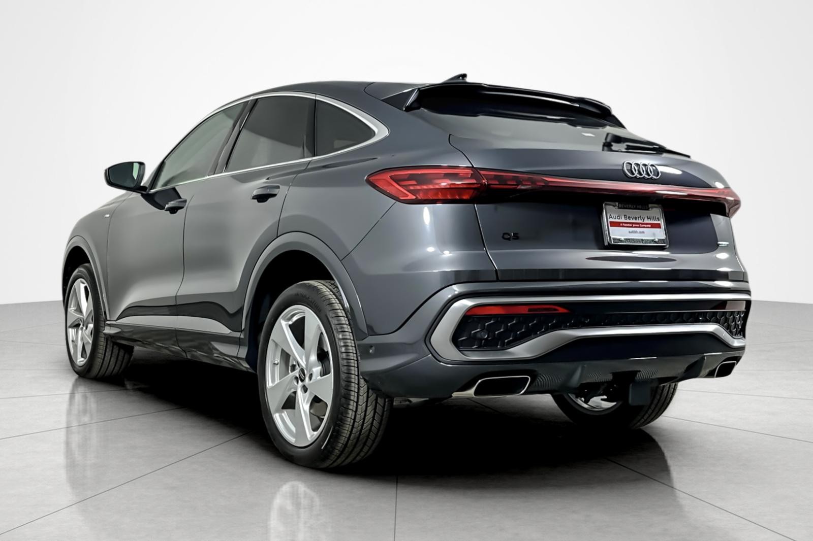 2025 Audi Q5 Sportback Premium Plus TFSI photo 4