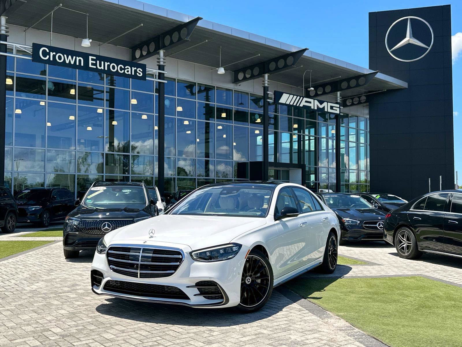 2025 Mercedes-Benz S-Class S 580's photo