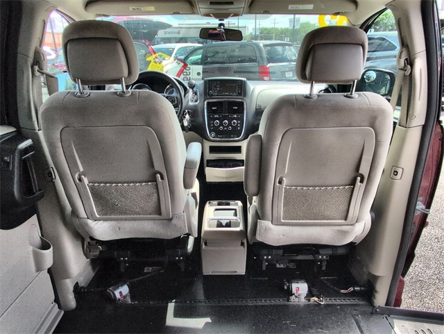 2017 Dodge Grand Caravan SE photo 23