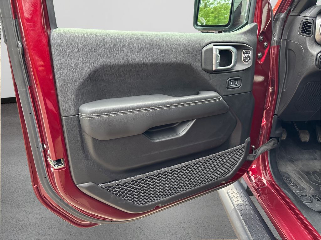 2021 Jeep Wrangler Unlimited Sahara photo 20