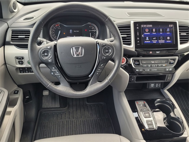 2020 Honda Ridgeline RTL-E photo 12