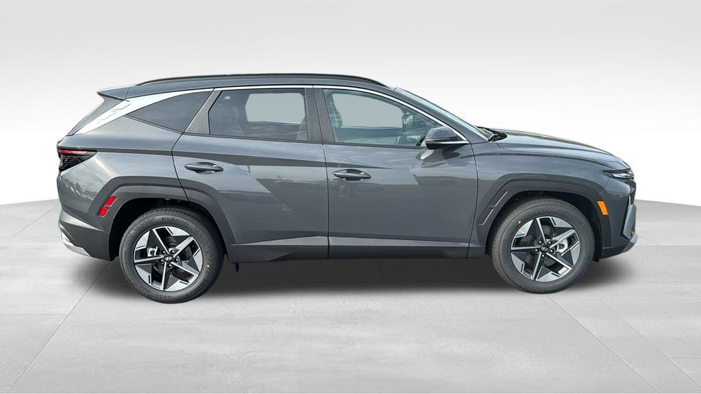 2025 Hyundai Tucson SEL Convenience photo 4