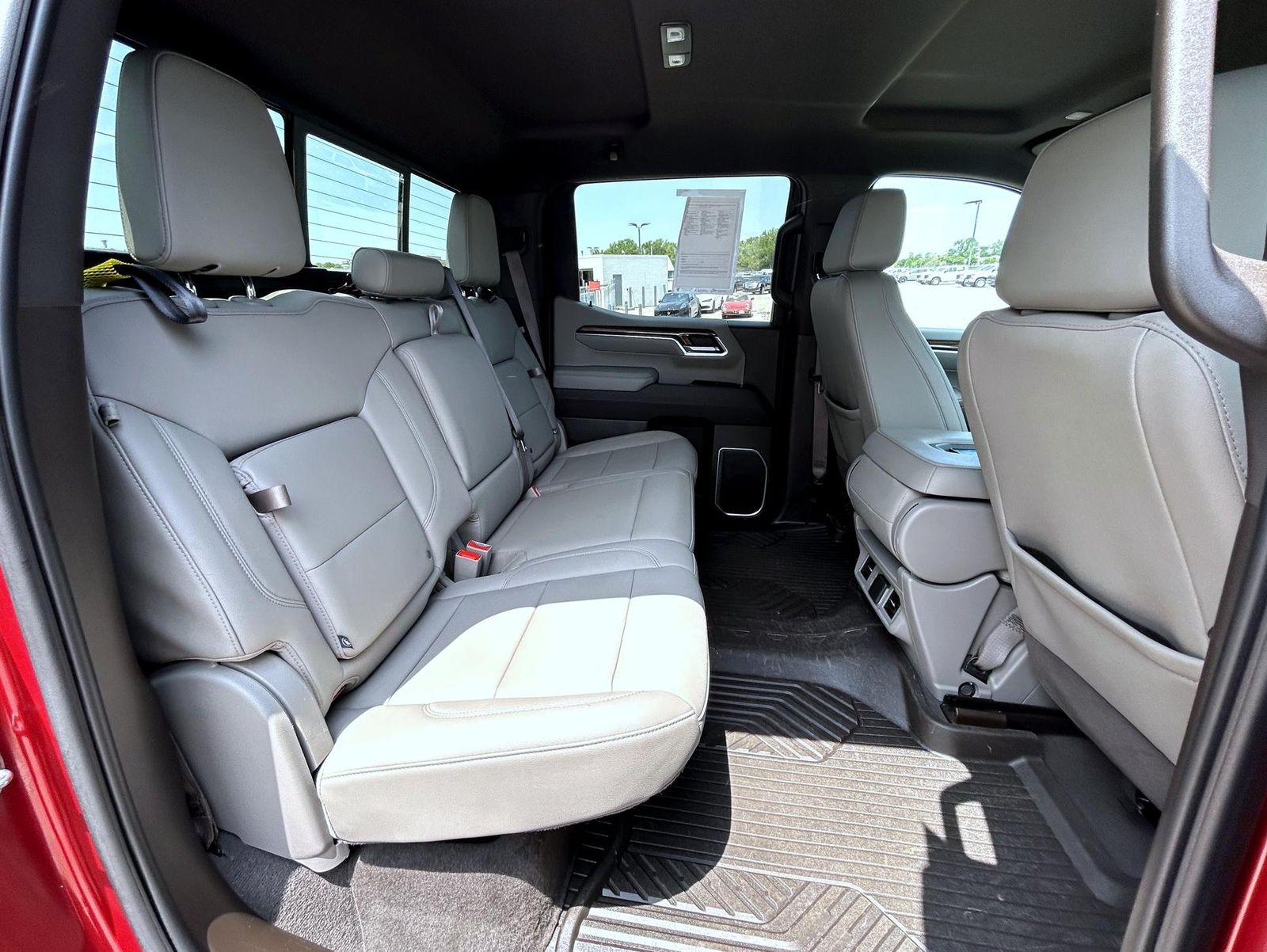 2023 Chevrolet Silverado 1500 LT photo 18