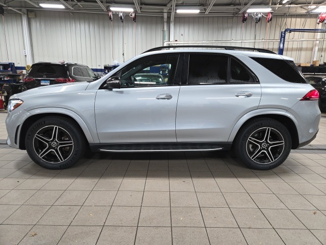 2022 Mercedes Benz GLE 450 4MATIC photo 2