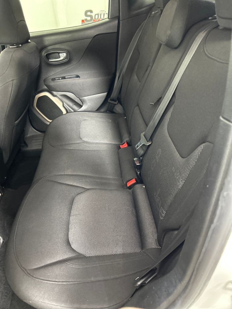 2017 Jeep Renegade Latitude North Edition photo 23