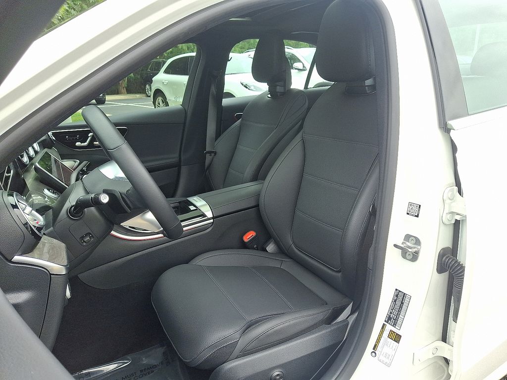 2025 Mercedes Benz C 300 4MATIC photo 12