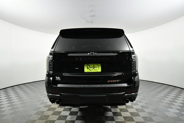 2025 Chevrolet Suburban RST photo 9