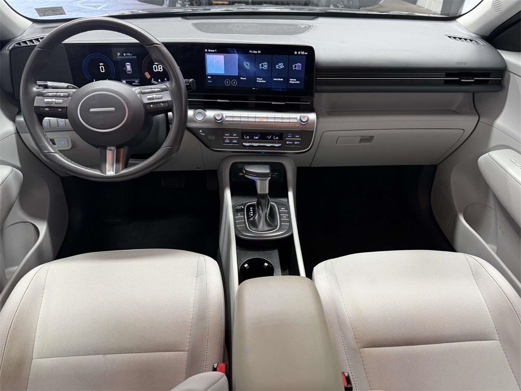 2025 Hyundai Kona SEL photo 2
