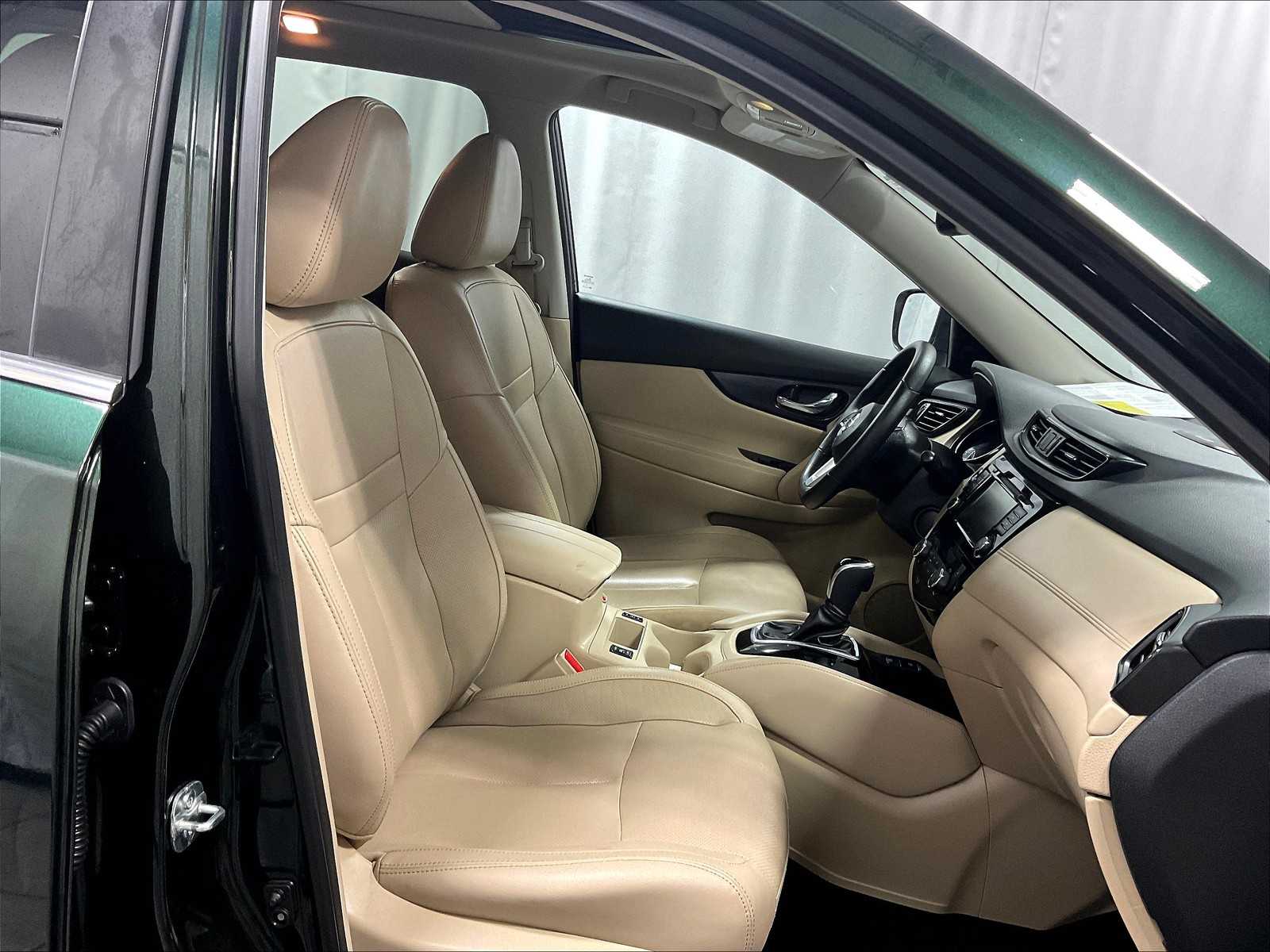 2019 Nissan Rogue SL photo 10