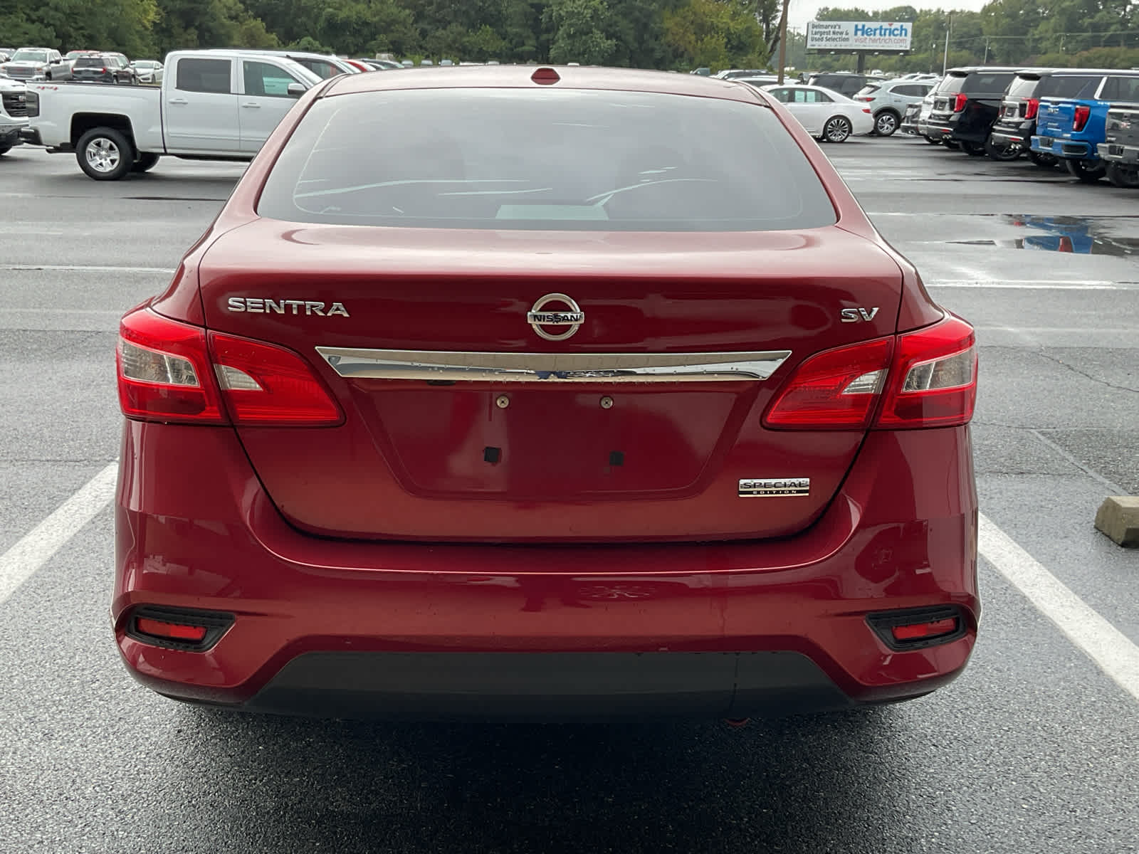 2019 Nissan Sentra SV photo 3