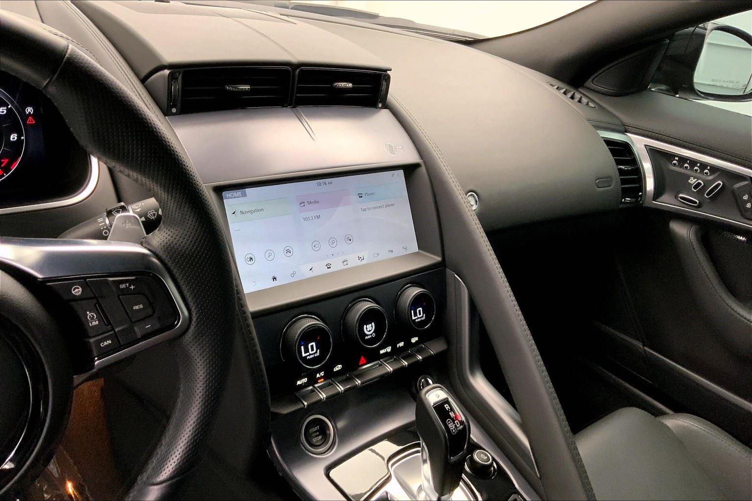 2023 Jaguar F-TYPE R photo 3