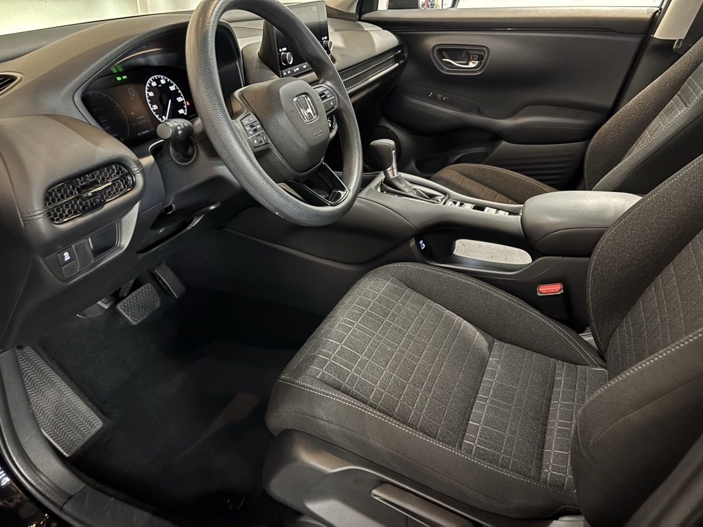 2023 Honda HR-V LX photo 4