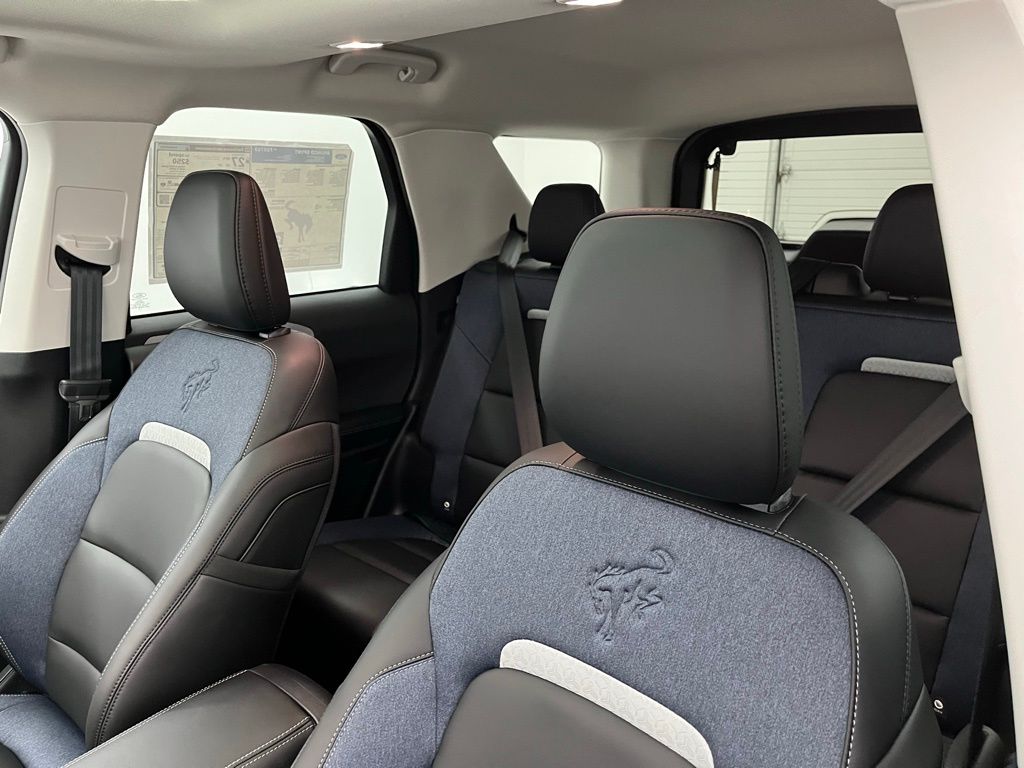 2025 Ford Bronco Sport Outer Banks photo 11